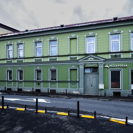 Отель Casa Basarab Брашов Экстерьер фото