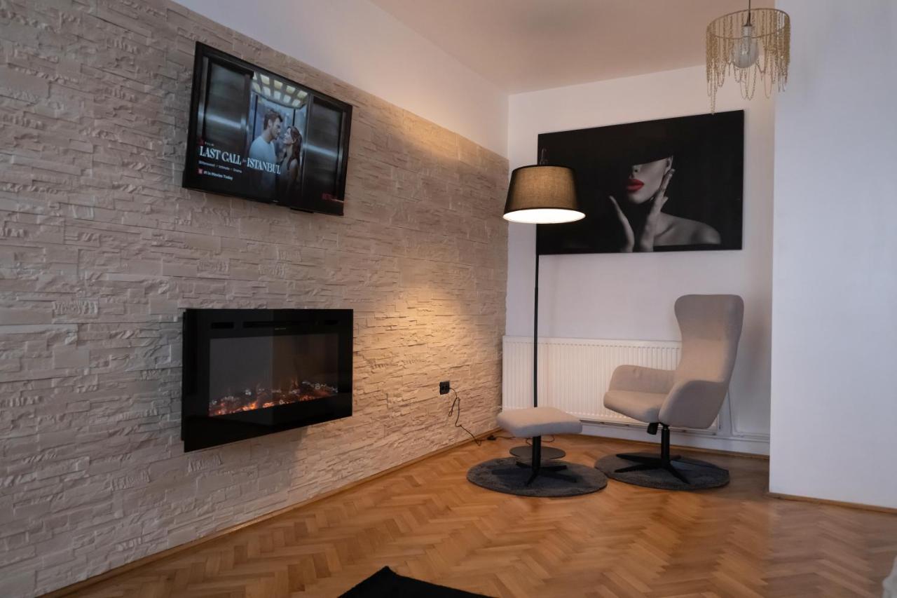 Отель Casa Basarab Брашов Экстерьер фото