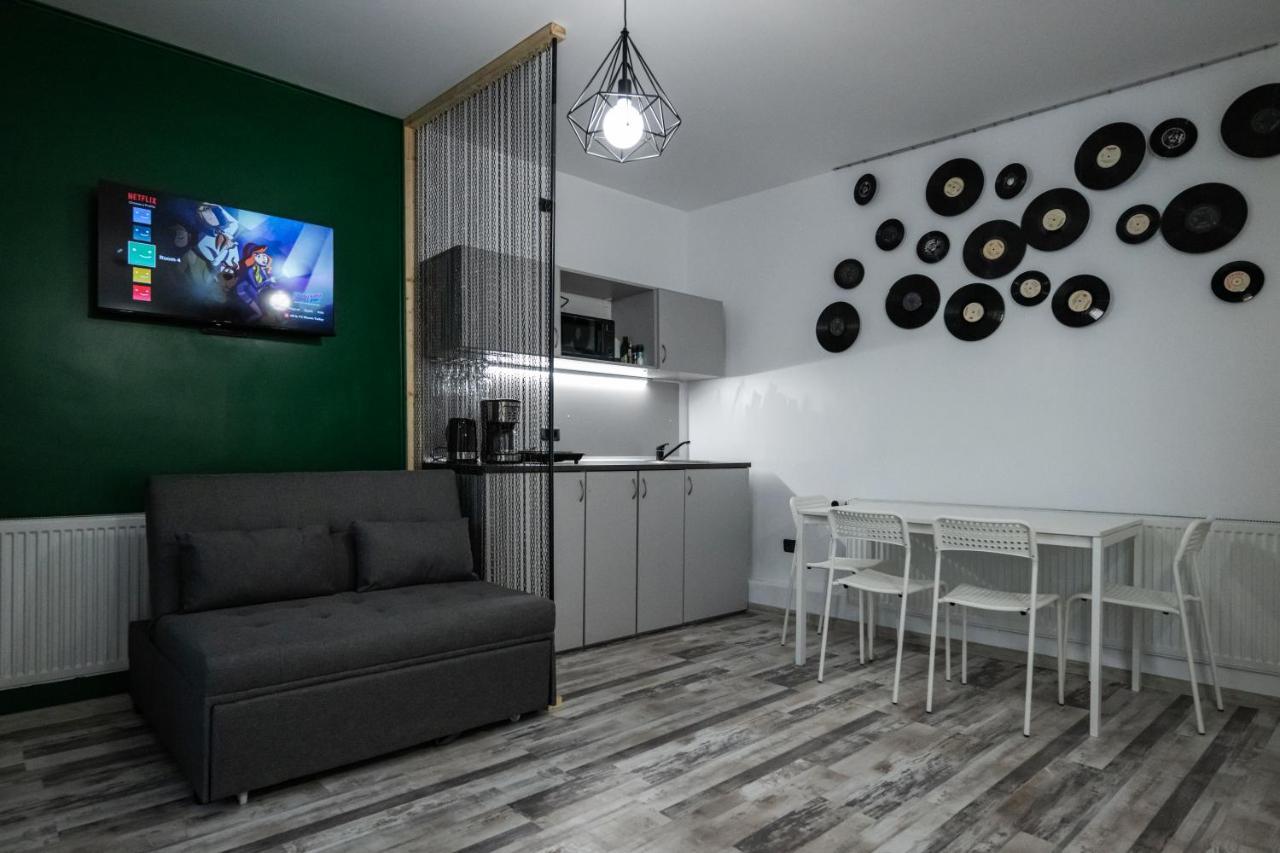 Отель Casa Basarab Брашов Экстерьер фото