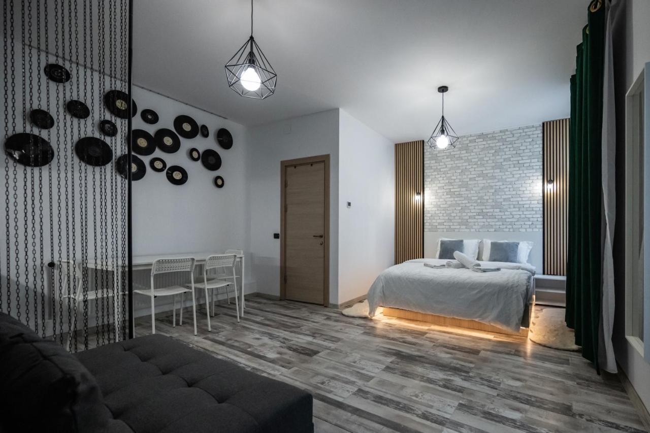 Отель Casa Basarab Брашов Экстерьер фото